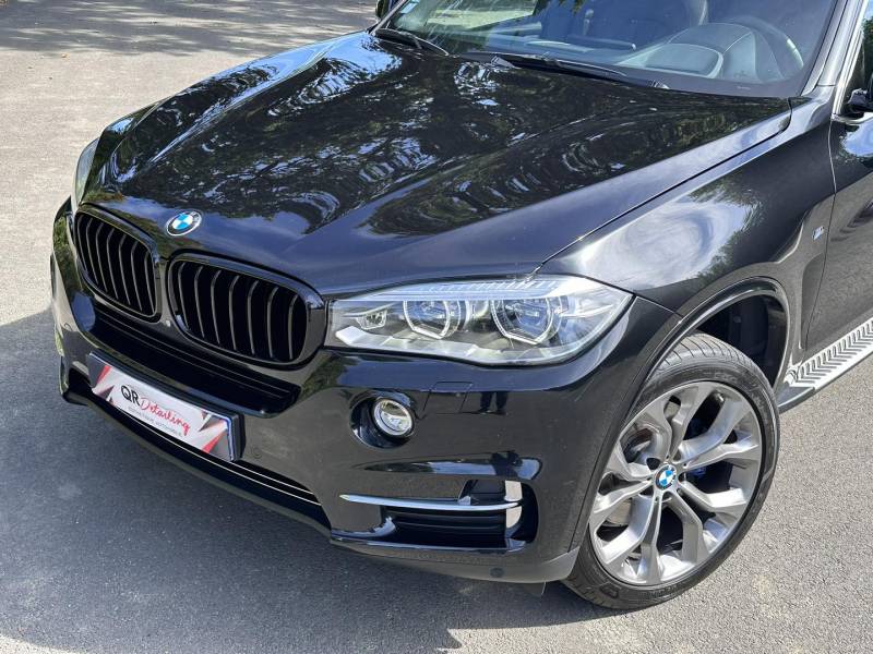 Polissage carrosserie One Step pour éliminer les micro-rayures sur un BMW X5 à Bazougers