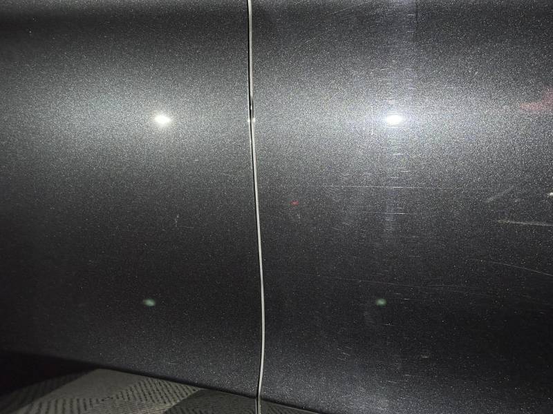 Polissage carrosserie One Step pour éliminer les micro-rayures sur un BMW X5 à Bazougers